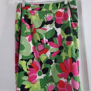 Skirt lined back zipper